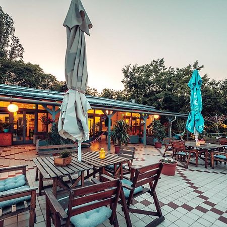 Island Hostel Budapest (Adults Only) Eksteriør billede The restaurant