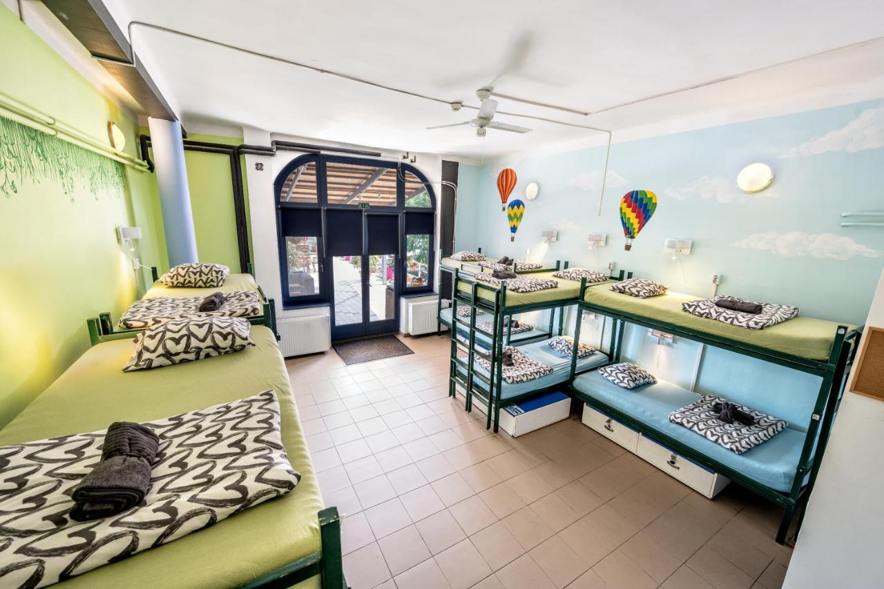 Island Hostel Budapest (Adults Only) Eksteriør billede Hostel in Berlin