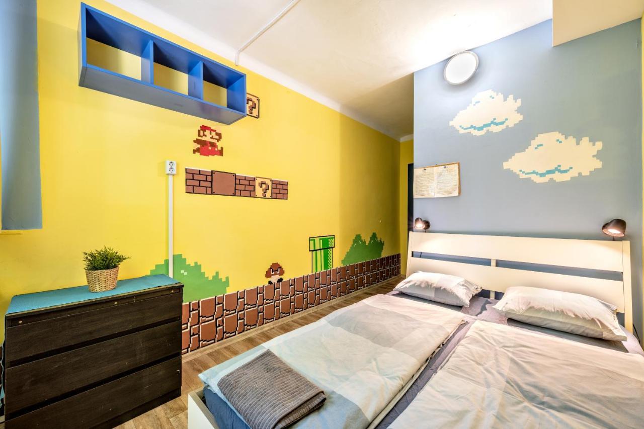 Island Hostel Budapest (Adults Only) Eksteriør billede A Super Mario themed room at the Super Mario Hotel