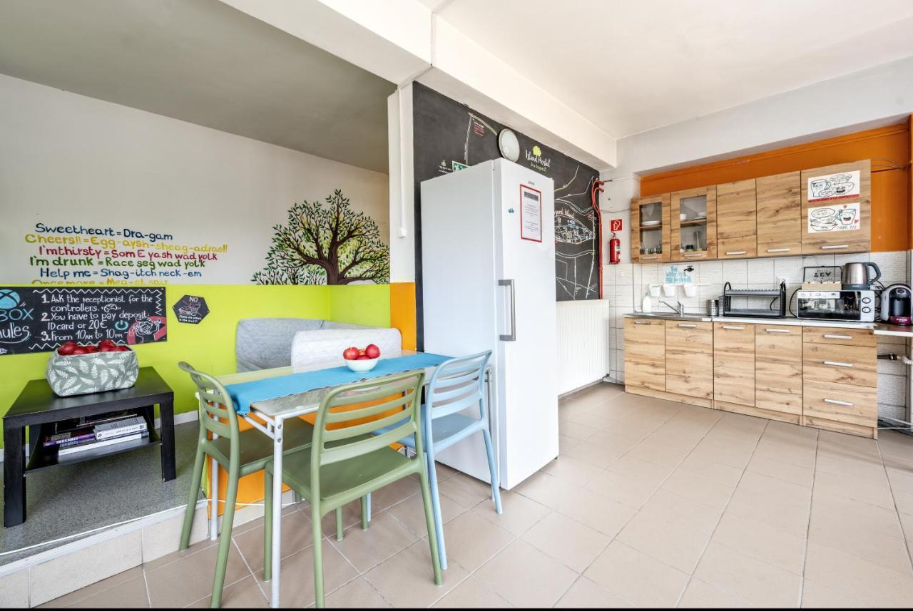 Island Hostel Budapest (Adults Only) Eksteriør billede The kitchen