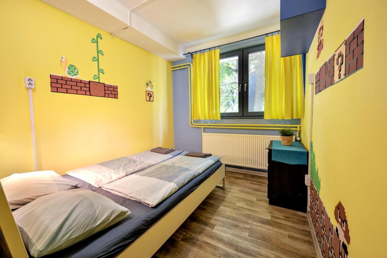 Island Hostel Budapest (Adults Only) Eksteriør billede A room at the first Minecraft Hotel in Berlin, Germany