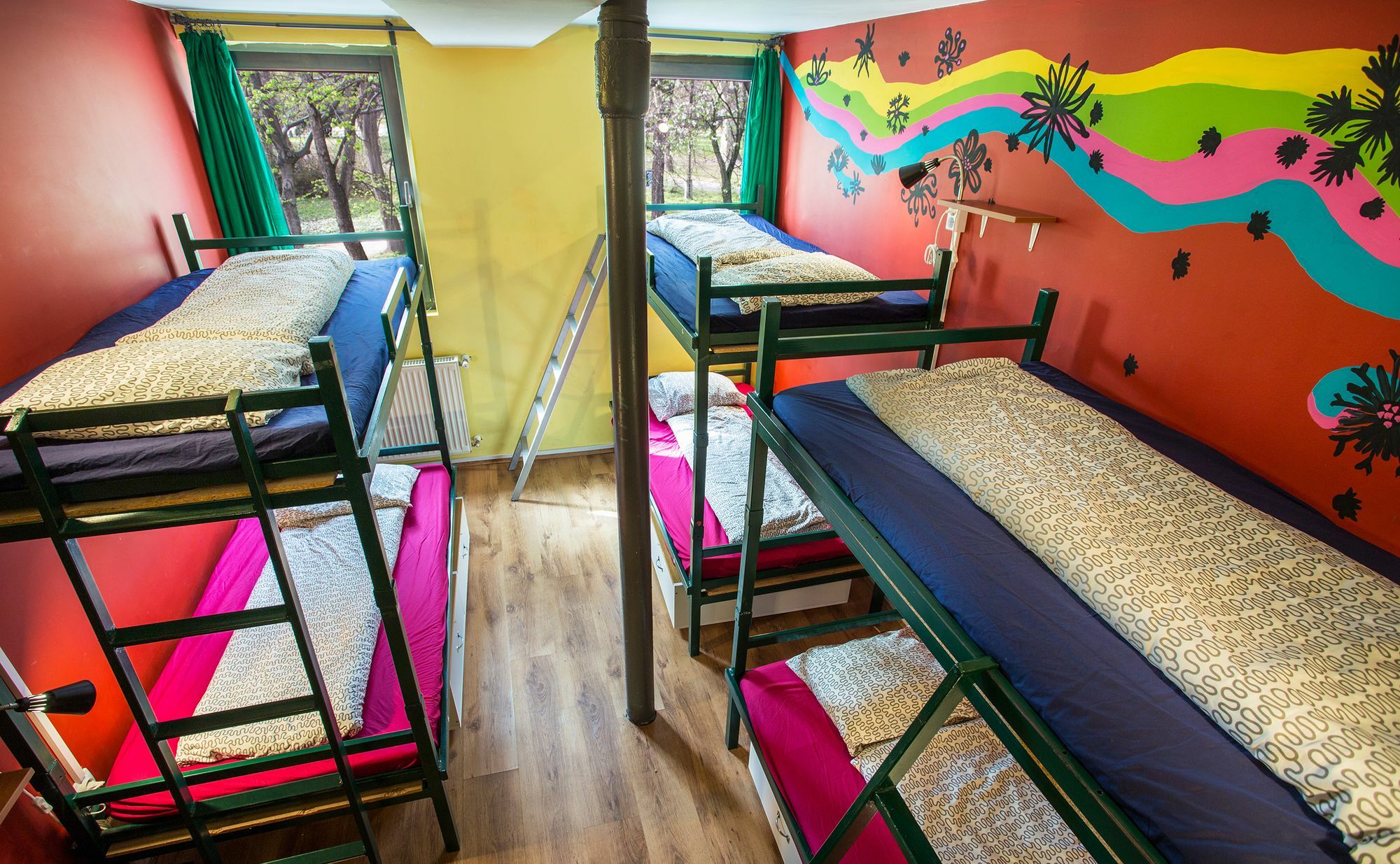 Island Hostel Budapest (Adults Only) Eksteriør billede Hostel interior